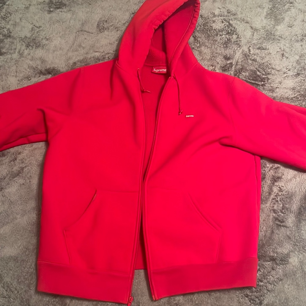 Supreme SmallBox Windstopper ZipUp Jacket- Red-Men’s Size L